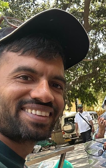 Hemant Manwani - Full-Stack Software Engineer and Founder of SuperMVP with 10+ years of experience